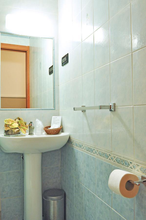 Hotel Twenty Nine Cenova Dış mekan fotoğraf