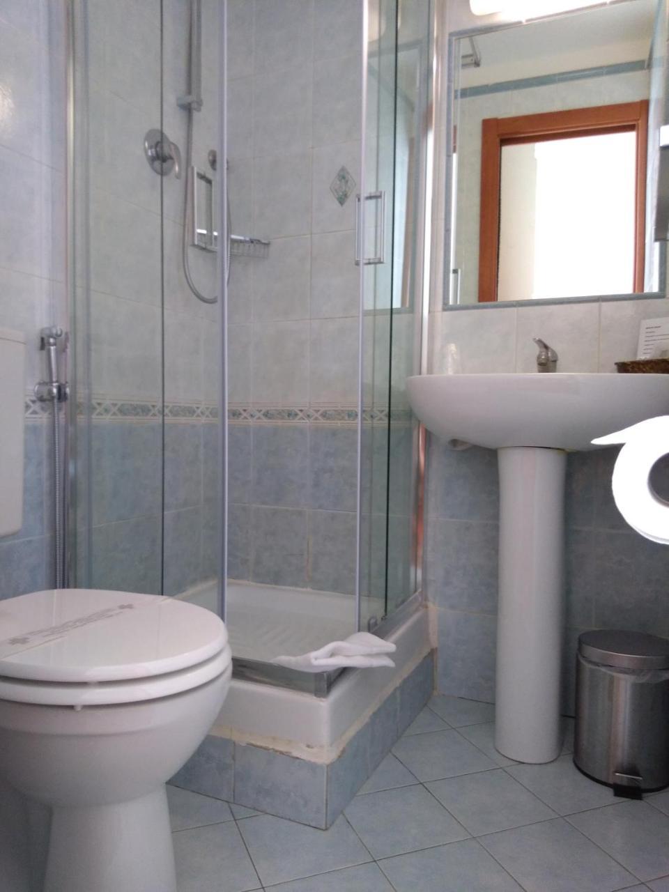 Hotel Twenty Nine Cenova Dış mekan fotoğraf